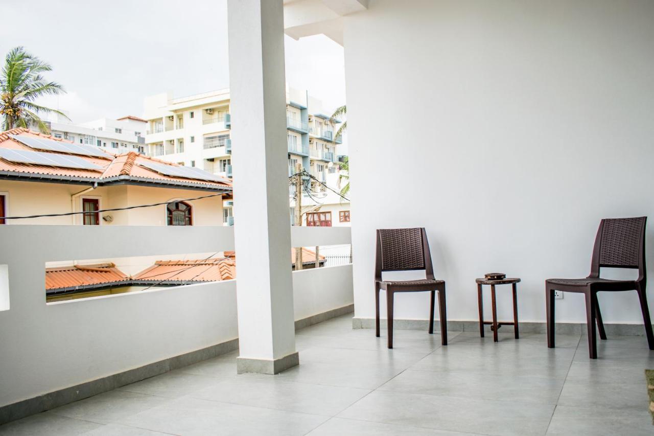 Lavinia Escapes Hotel Dehiwala-Mount Lavinia Bagian luar foto